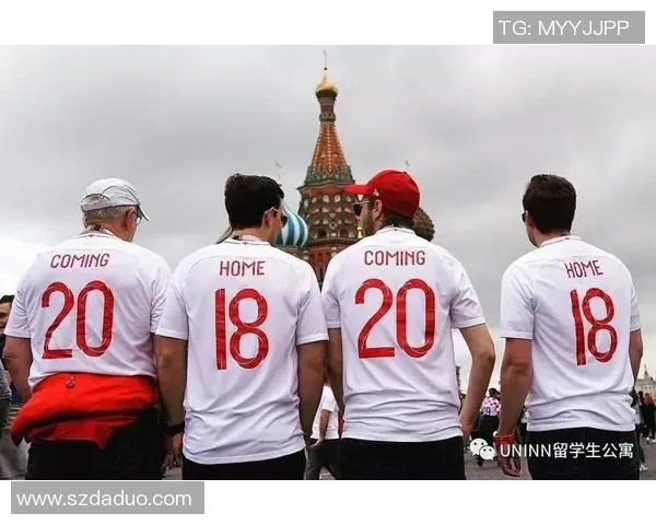 足球明星妻子们的美丽瞬间大揭秘她们的魅力与风采尽在其中 足球明星妻子们的美丽瞬间大揭秘她们的魅力与风采尽在其中