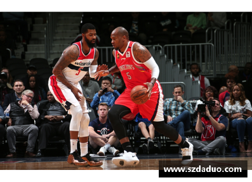 NBA精彩瞬间：篮球风云再起，全场球迷狂欢，燃爆球场！